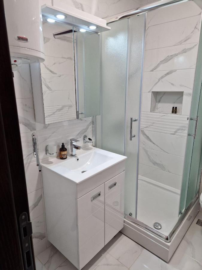 Ferienwohnung Mb Lux Vrnjačka Banja Exterior foto